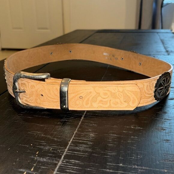 Embossed Western Cowgirl Cabochon Heavy Duty Leather USA Medium Rodeo Festival‍‍ - Picture 2 of 9